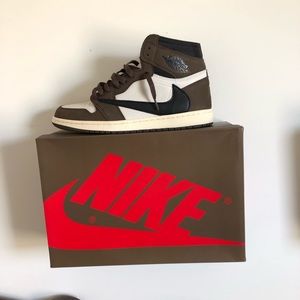 Travis Scott 1’s near ds